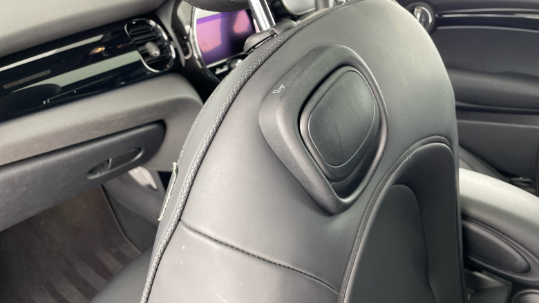 MINI Hatchback 1.5 Cooper Exclusive II 5dr Auto Petrol Hatchback